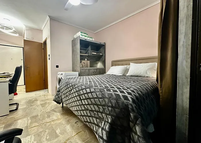 Travellers Julius Down Town Thessaloniki